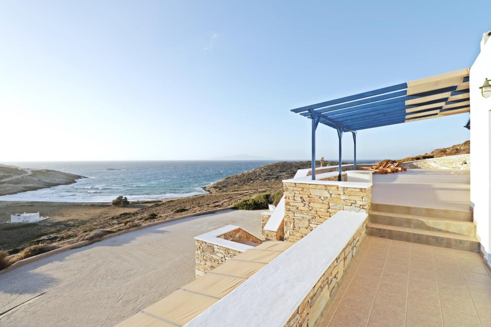 Unique Off Grid Seafront Villa Иос Хора Екстериор снимка